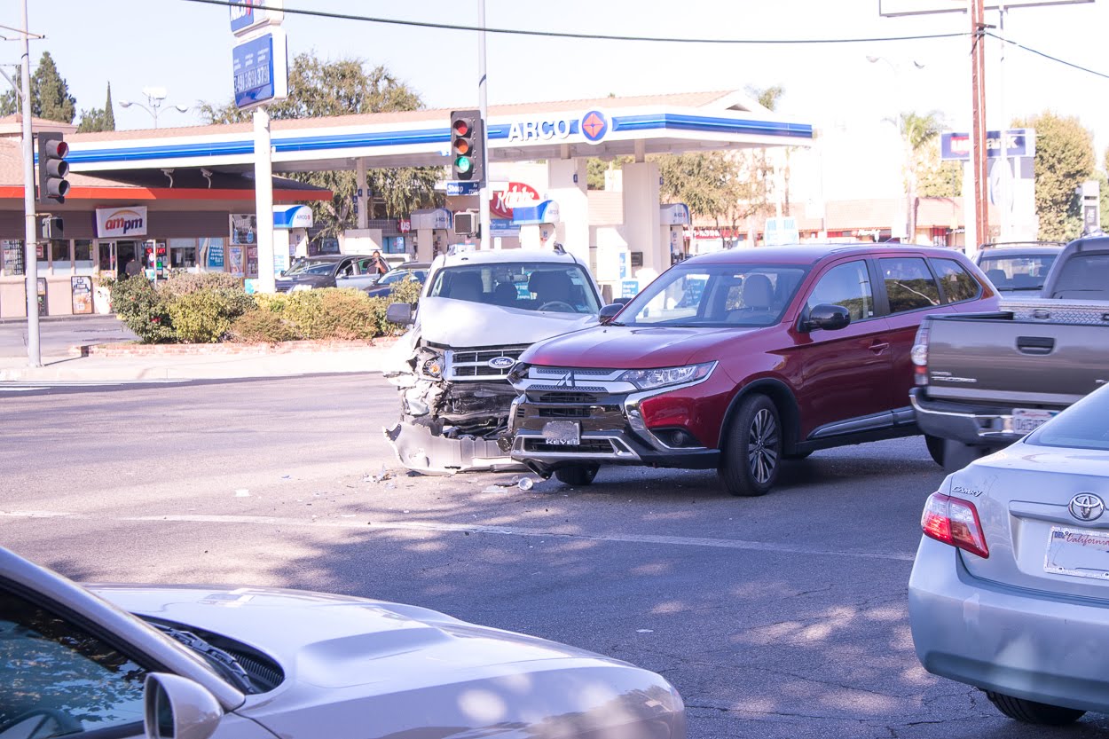 Midway City, CA – Car Crash with Injuries blocks Bolsa Ave
