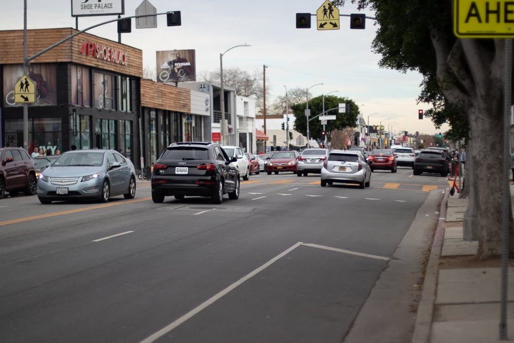 Long Beach, CA – Car Accident Reported on E 14th St